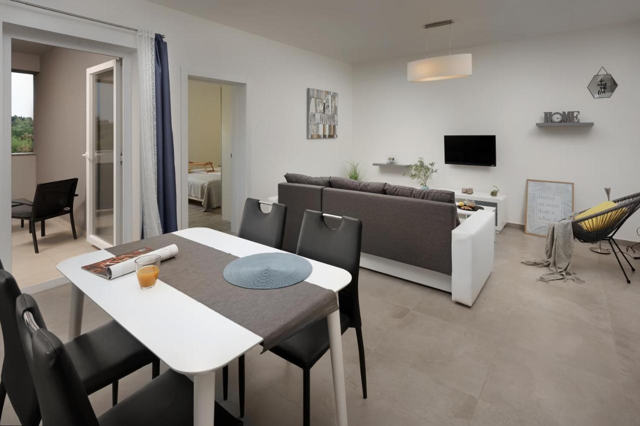Appartement Aurora à Ližnjan Extérieur photo